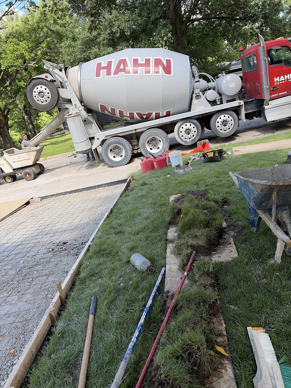 Concrete driveway replacement in Moline, Illinois by Behncke Construction 2