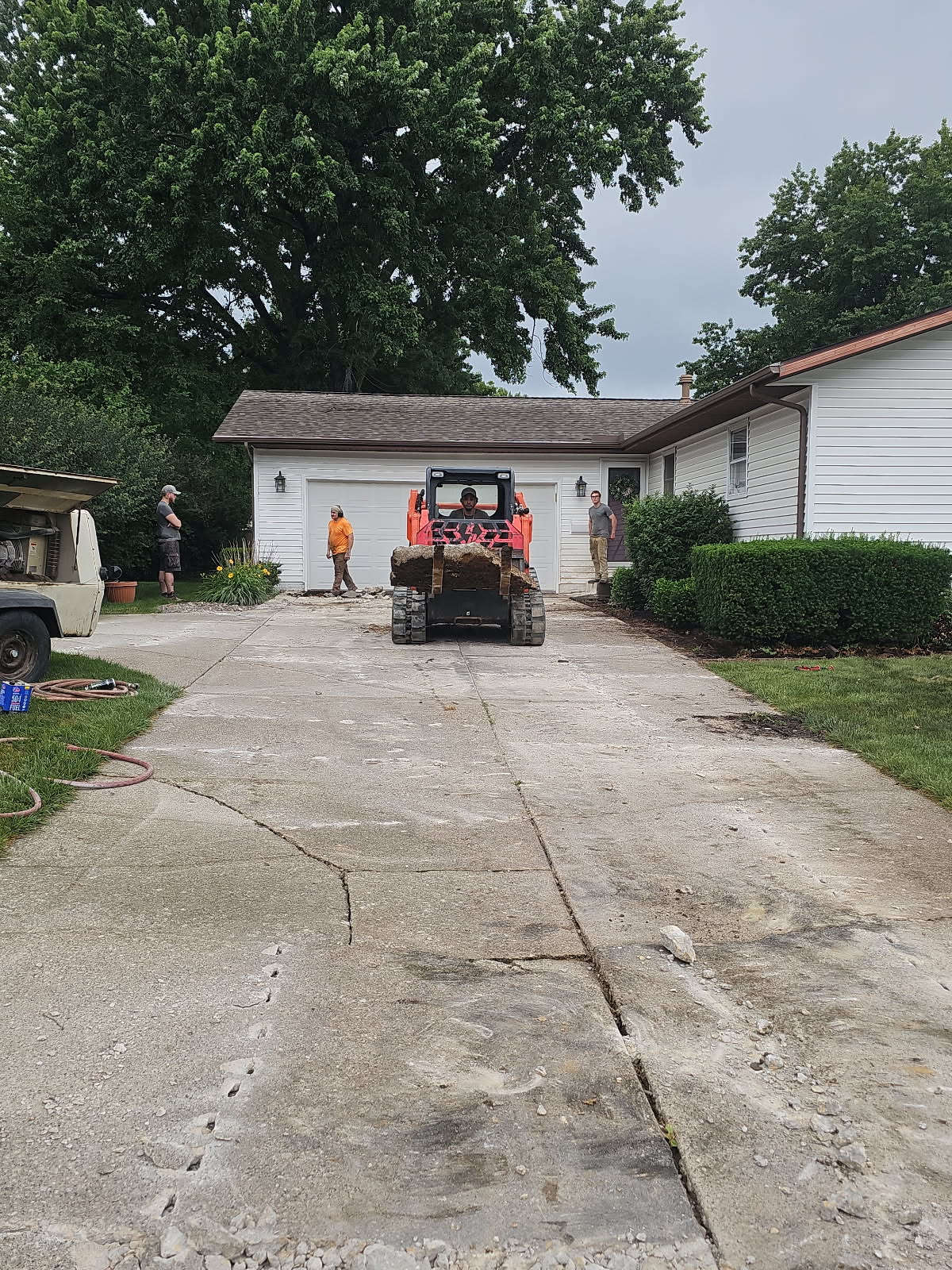 Concrete driveway replacement in Davenport, Iowa by Behncke Construction 2