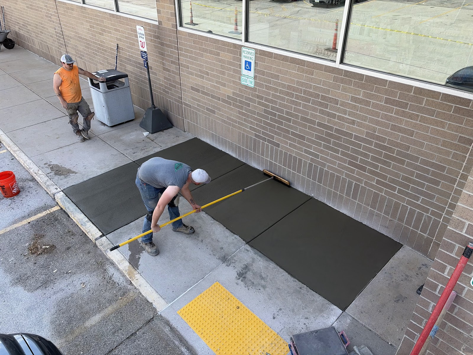 Concrete sidewalk and entryway replacement at Walgreens in Bettendorf, Iowa by Behncke Construction 14