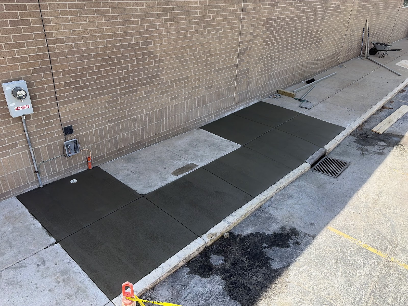 Concrete sidewalk and entryway replacement at Walgreens in Bettendorf, Iowa by Behncke Construction 15