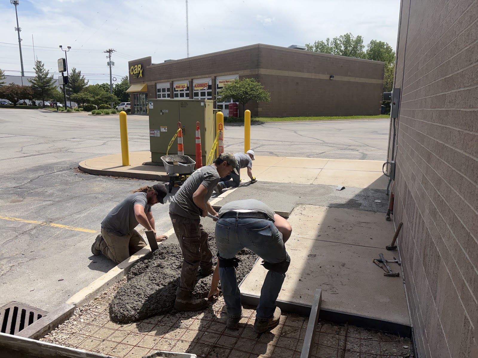 Concrete sidewalk and entryway replacement at Walgreens in Bettendorf, Iowa by Behncke Construction 8