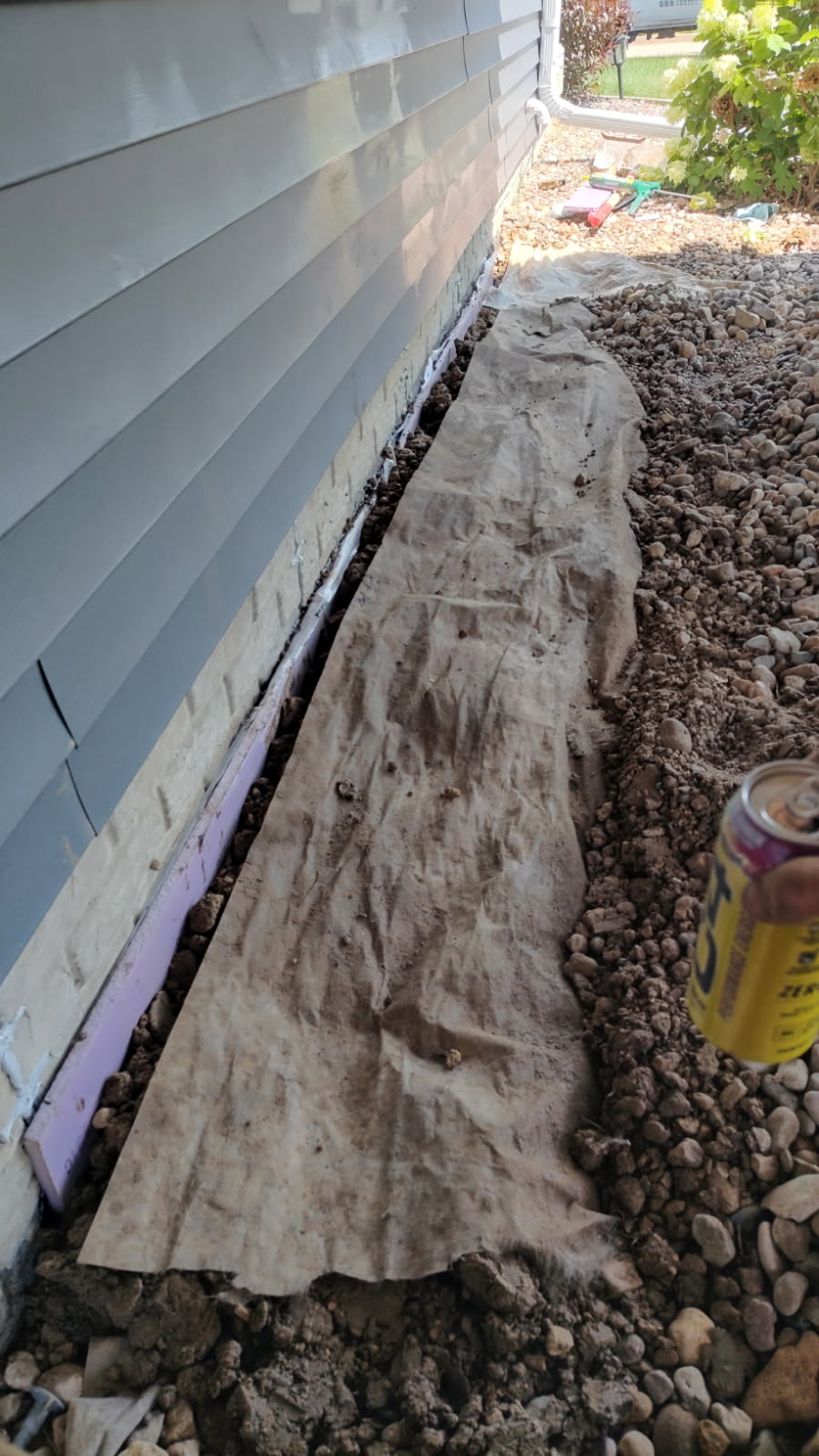 Horizontal crack in a poured concrete foundation wall